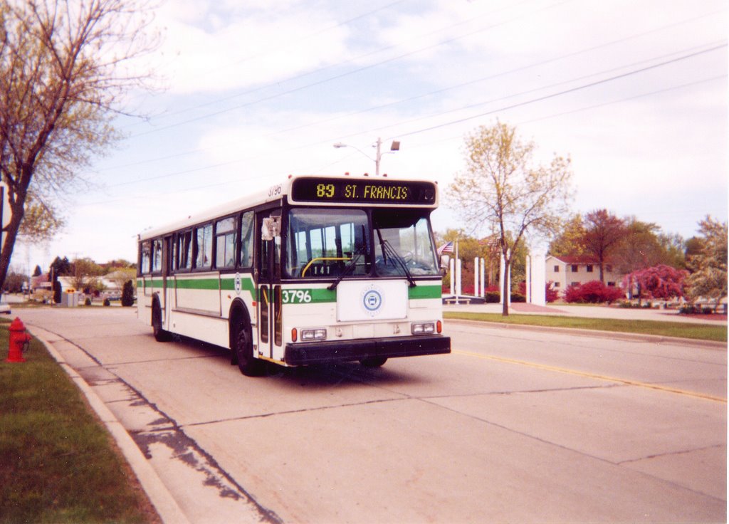 Eddie's Rail Fan Page Bus Charter on the Milwaukee County Transit